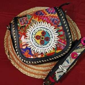 Black U Sling Bag