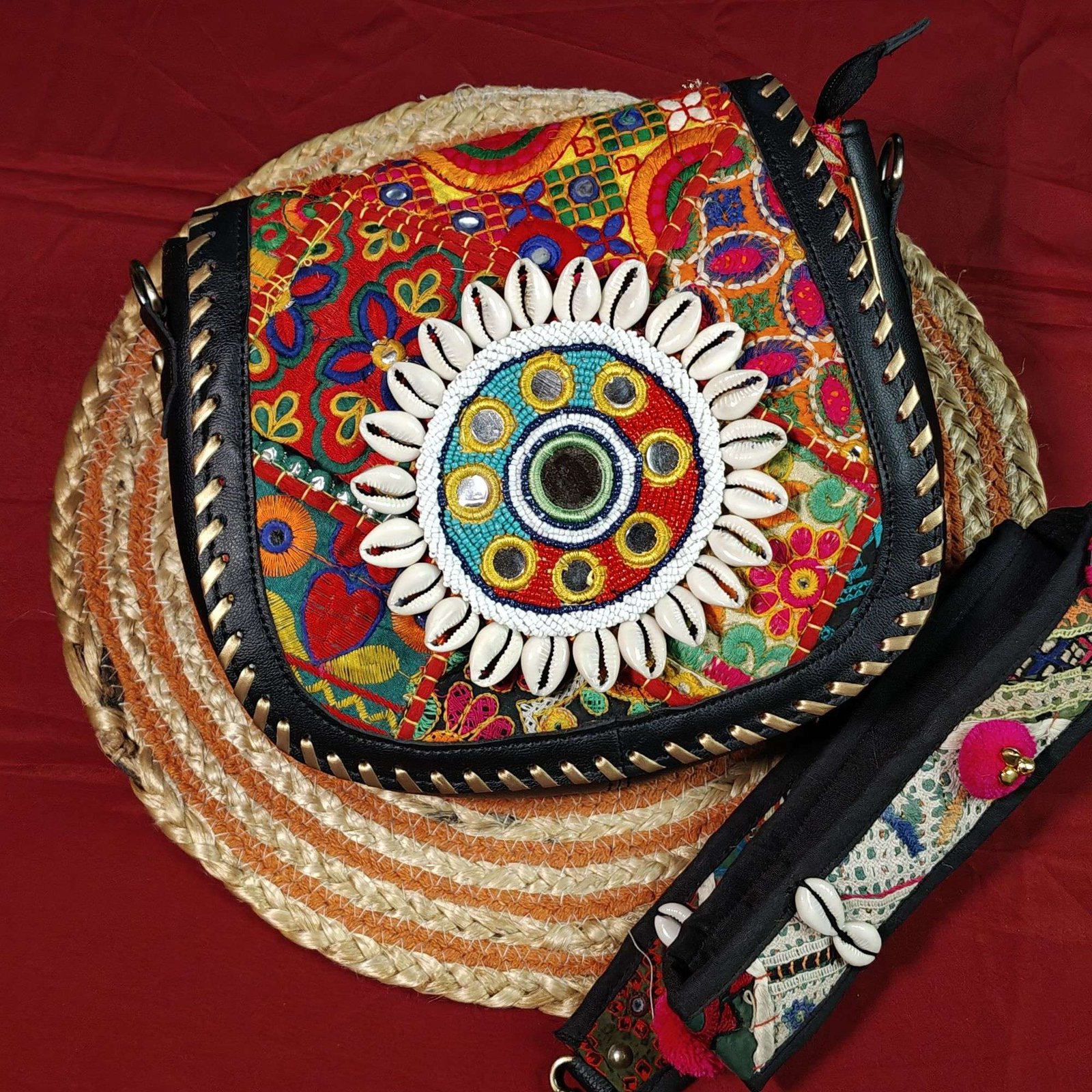 Black U Sling Bag